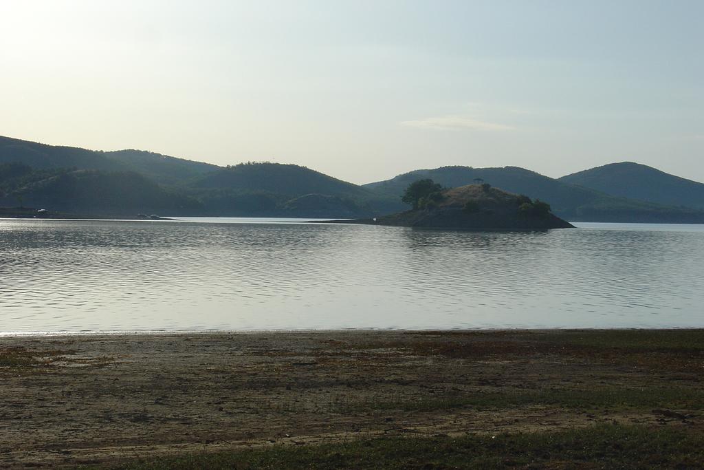 The Lake'S House Krionéri Kültér fotó